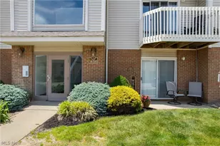 1456 Buckingham Gate A Blvd, Cuyahoga Falls, OH 44221 - Photo 4
