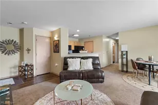 1456 Buckingham Gate A Blvd, Cuyahoga Falls, OH 44221 - Photo 10