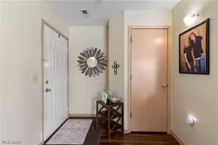 1456 Buckingham Gate A Blvd, Cuyahoga Falls, OH 44221 - Photo 6