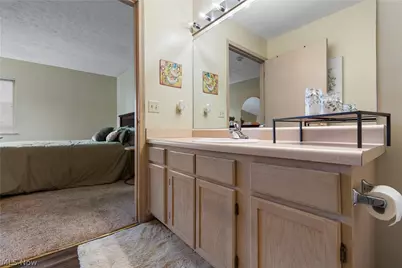 1456 Buckingham Gate A Boulevard, Cuyahoga Falls, OH 44221 - Photo 20