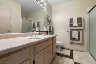 1456 Buckingham Gate A Blvd, Cuyahoga Falls, OH 44221 - Photo 20