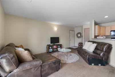 1456 Buckingham Gate A Boulevard, Cuyahoga Falls, OH 44221 - Photo 12
