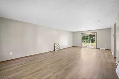 4694 Leone Road NE, Louisville, OH 44641 - Photo 2