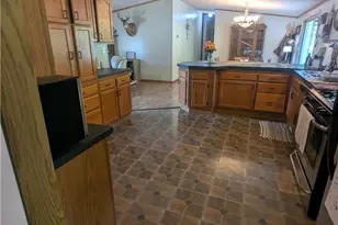17960 Raven Rd, Salesville, OH 43778 - Photo 8