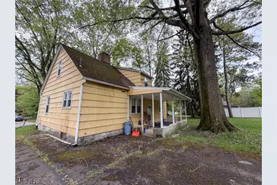 8060 Paulin Drive, Youngstown, OH 44514 - Photo 4