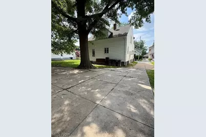 873 Polk Avenue, Akron, OH 44314 - Photo 6