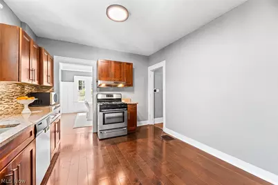 207 Casterton Avenue, Akron, OH 44303 - Photo 14