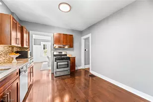 207 Casterton Ave, Akron, OH 44303 - Photo 14