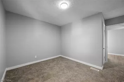 143 Malacca Street, Akron, OH 44305 - Photo 16