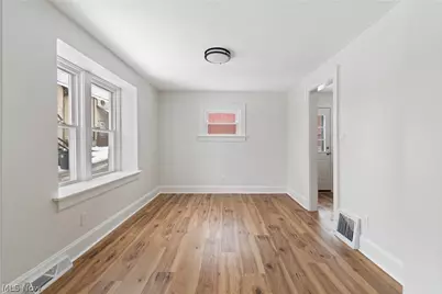 378 Cross Street, Akron, OH 44311 - Photo 8