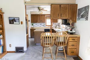8 Driggs Ln, Bridgeport, OH 43912 - Photo 6