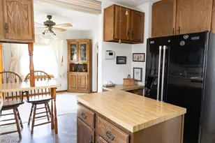 8 Driggs Ln, Bridgeport, OH 43912 - Photo 8