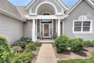 119 Barkwood Dr, Wadsworth, OH 44281 - Photo 2