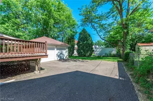 1395 Delia Ave, Akron, OH 44320 - Photo 36