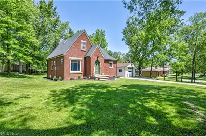 2834 W Wallings Road, Grandview Heights, OH 44147 - Photo 4