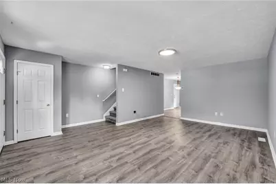 2066 Liberty Road, Stow, OH 44224 - Photo 4