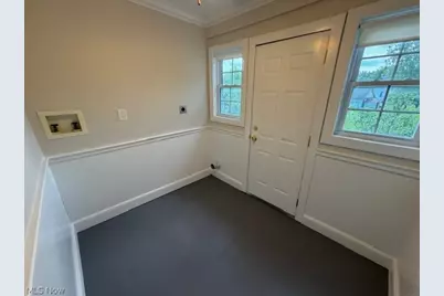 413 W Main Street, South Amherst, OH 44001 - Photo 8