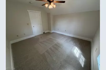 413 W Main Street, South Amherst, OH 44001 - Photo 12