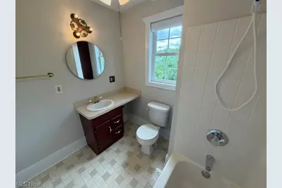 413 W Main Street, South Amherst, OH 44001 - Photo 6