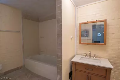79 Beck Avenue, Akron, OH 44302 - Photo 44