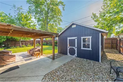 303 Roxboro Road, Vermilion, OH 44089 - Photo 42