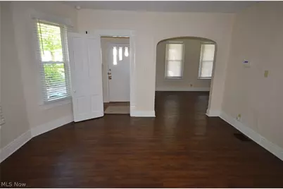 900 Sherman Street, Akron, OH 44311 - Photo 8