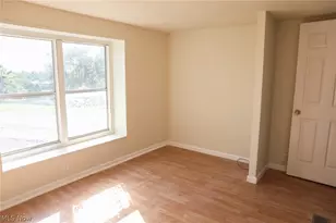 216 Young Ln, St Clairsville, OH 43950 - Photo 22