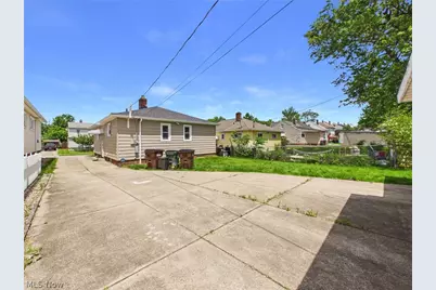 4315 Russell Avenue, Parma, OH 44134 - Photo 6