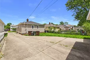 4315 Russell Ave, Parma, OH 44134 - Photo 6