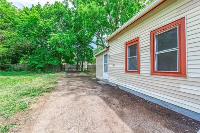 5838 Portage Avenue, Loveland, OH 44127 - Photo 6
