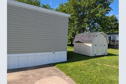205 Larkstone Place, Elyria, OH 44035 - Photo 2