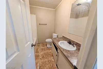 205 Larkstone Place, Elyria, OH 44035 - Photo 4
