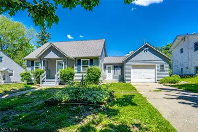 295 E Boxwood Avenue, Akron, OH 44301 - Photo 2