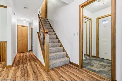7439 State Route 43, Kent, OH 44240 - Photo 6