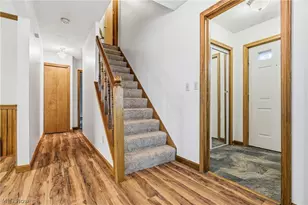 7439 State Route 43, Kent, OH 44240 - Photo 6