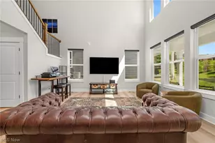 9235 Ledge View Ter, Grandview Heights, OH 44147 - Photo 6