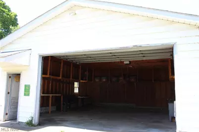 649 Standish Street NW, Massillon, OH 44647 - Photo 6