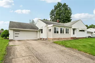 11605 Harold Dr, Loveland, OH 44130 - Photo 8