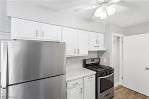 11605 Harold Dr, Loveland, OH 44130 - Photo 2