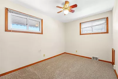 6150 Wareham Drive, Parma, OH 44129 - Photo 16