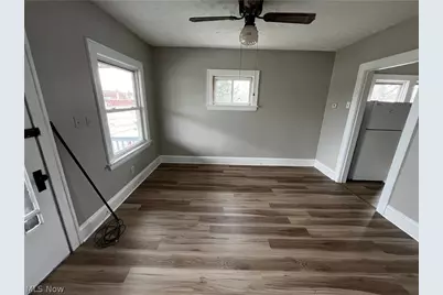 10514 Way Avenue, Loveland, OH 44105 - Photo 12