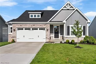 6877 Harrington Ct NE, Canton, OH 44721 - Photo 2