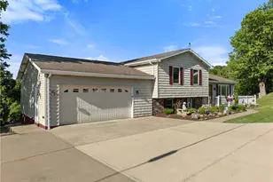 64243 Sand Hill Rd, Bellaire, OH 43906 - Photo 2