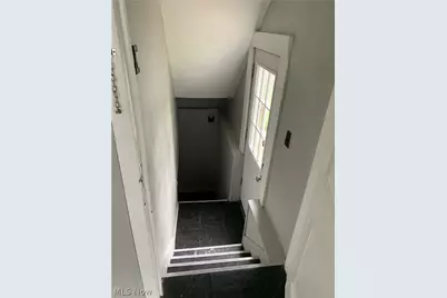 2527 Coventry Boulevard NE, Canton, OH 44705 - Photo 12