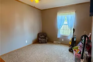 531 Herrick St, Uhrichsville, OH 44683 - Photo 14