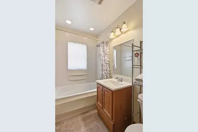 744 Utica Avenue, Akron, OH 44312 - Photo 22