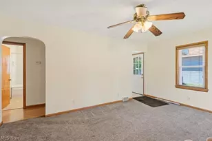 744 Utica Ave, Akron, OH 44312 - Photo 12