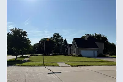 32291 Country Club Drive, Avon Lake, OH 44012 - Photo 28