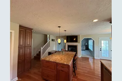 32291 Country Club Drive, Avon Lake, OH 44012 - Photo 8