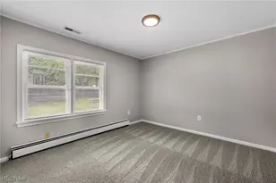 1068 Hilbish Ave, Akron, OH 44312 - Photo 12